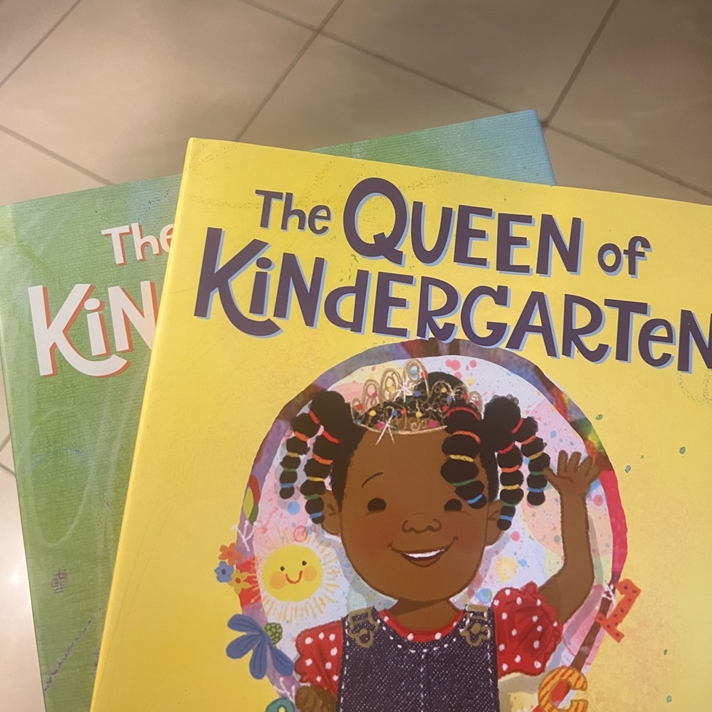 2PCS queen&king of kindergarten